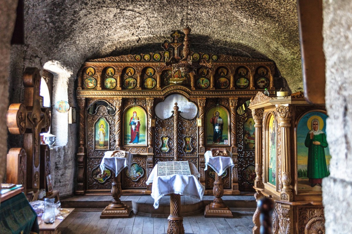 CRICOVA WINERY & OLD ORHEI - CAVE MONASTERY! 